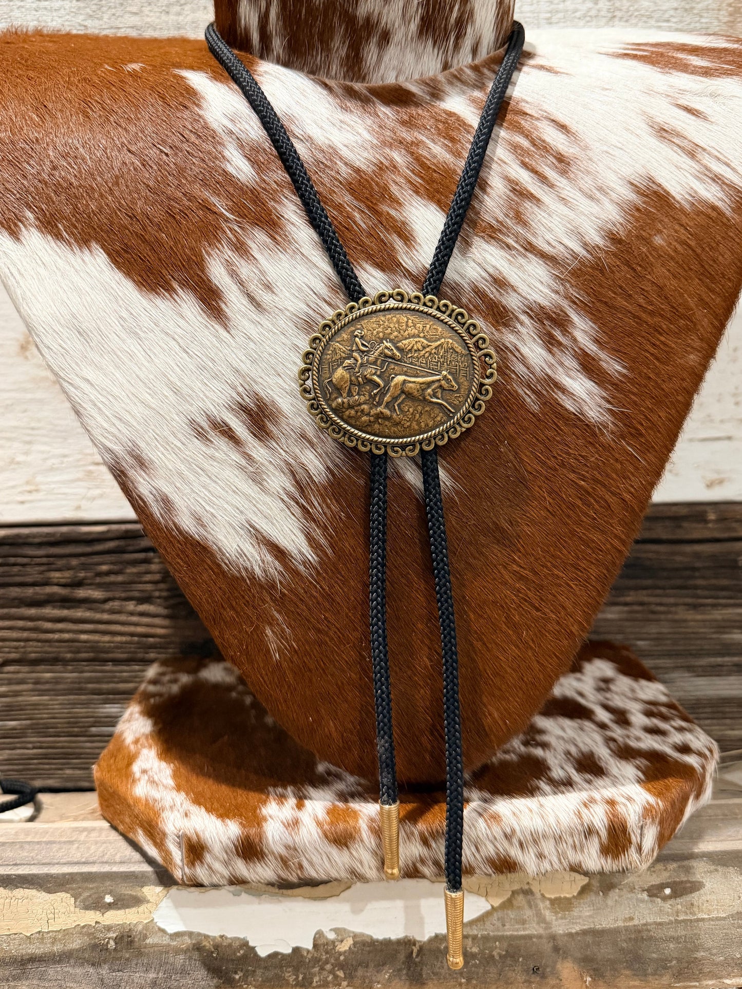 Steer Roper Bronze Bolo