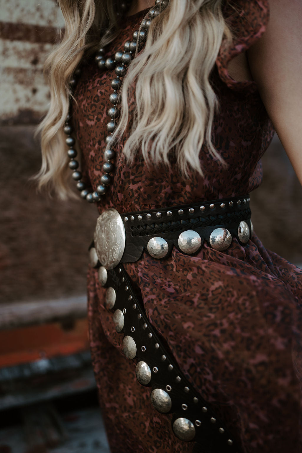 Black Scallop Concho Belt