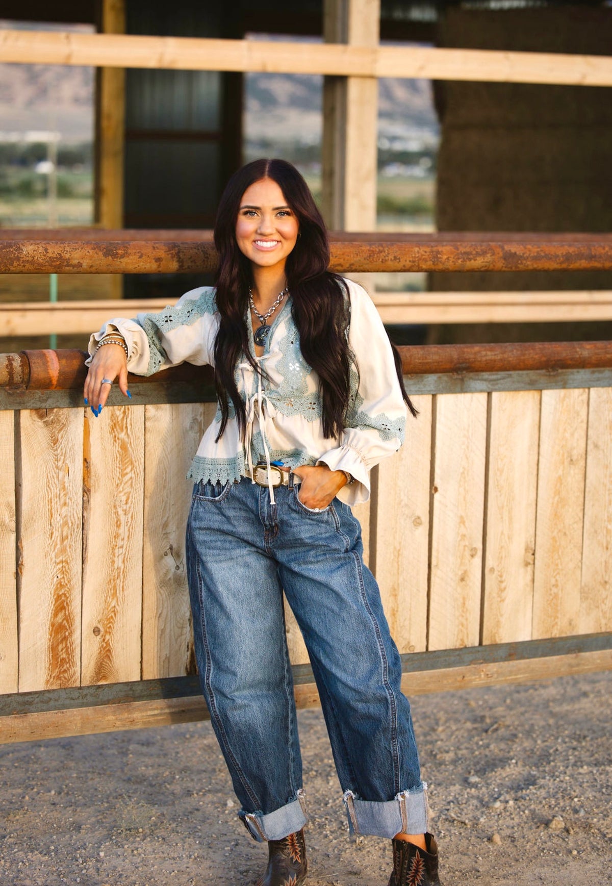 Dark Cuffed Barrel Jean