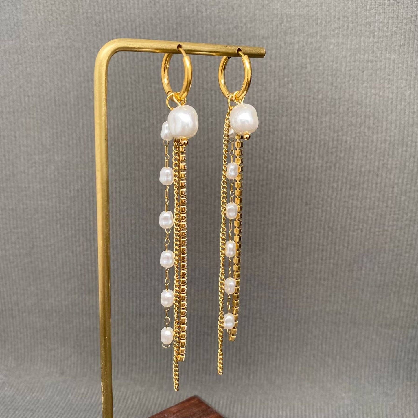 Pearl on the Prairie (18k gold)