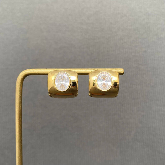 Bubble Diamond Huggie Earrings (18k gold)