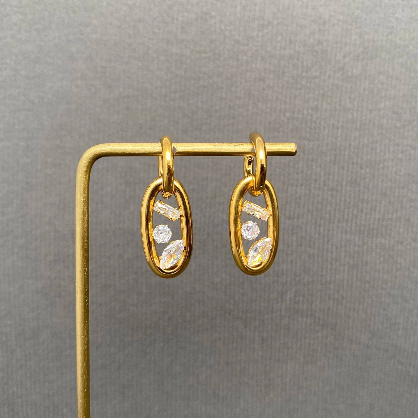 Full Of Charm Huggie Earrings - (18k gold)