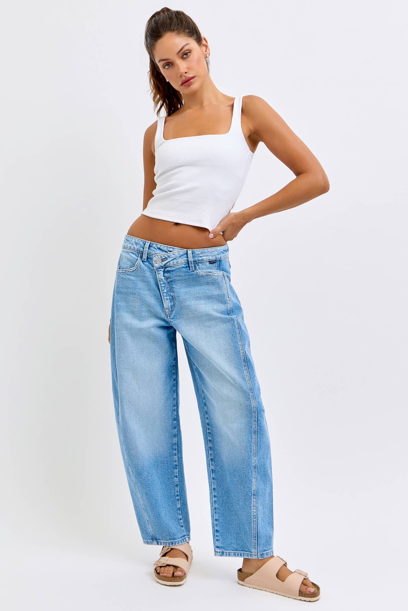 Criss Cross Denim Barrel Jean