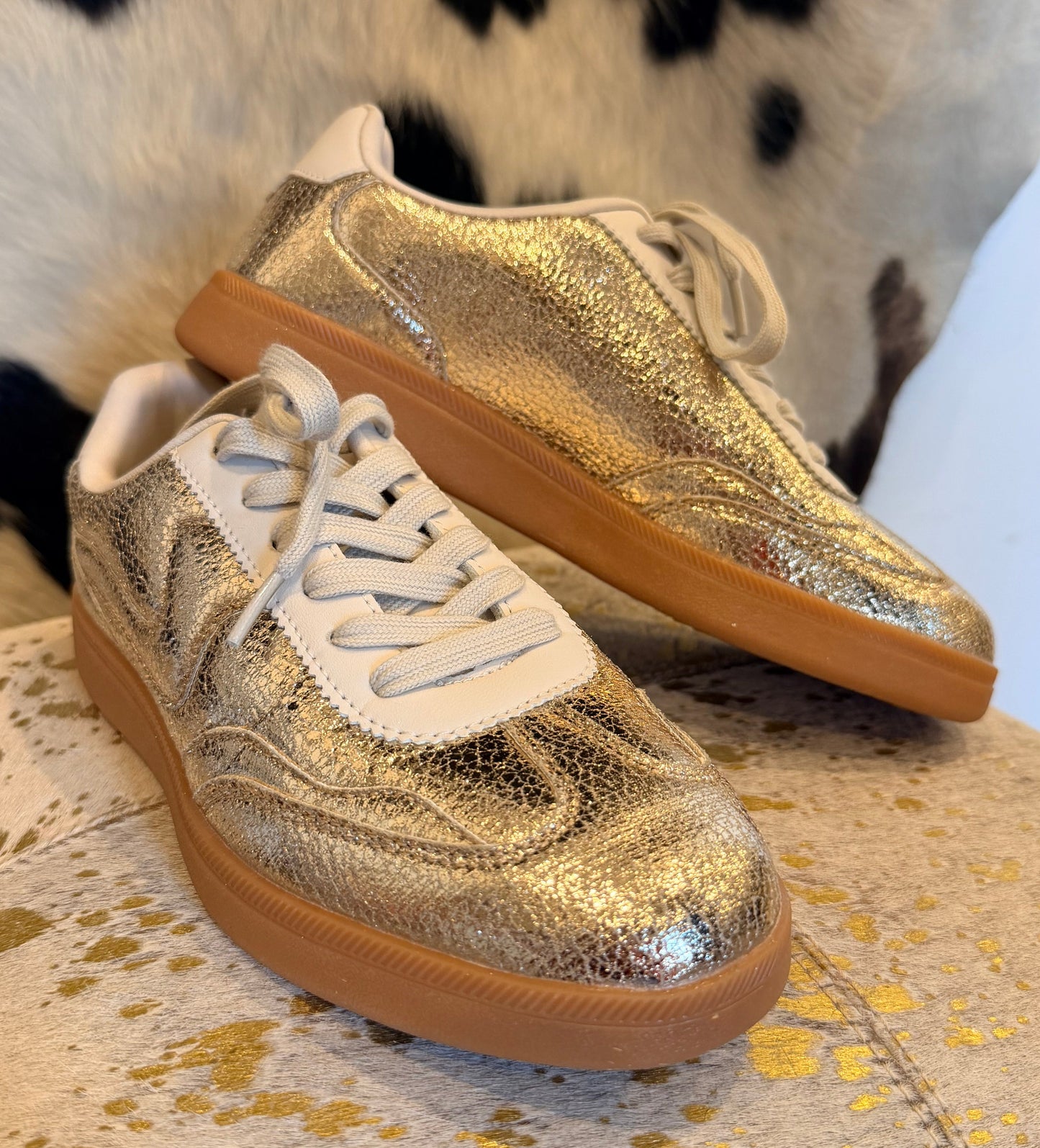 Gold Sneaker