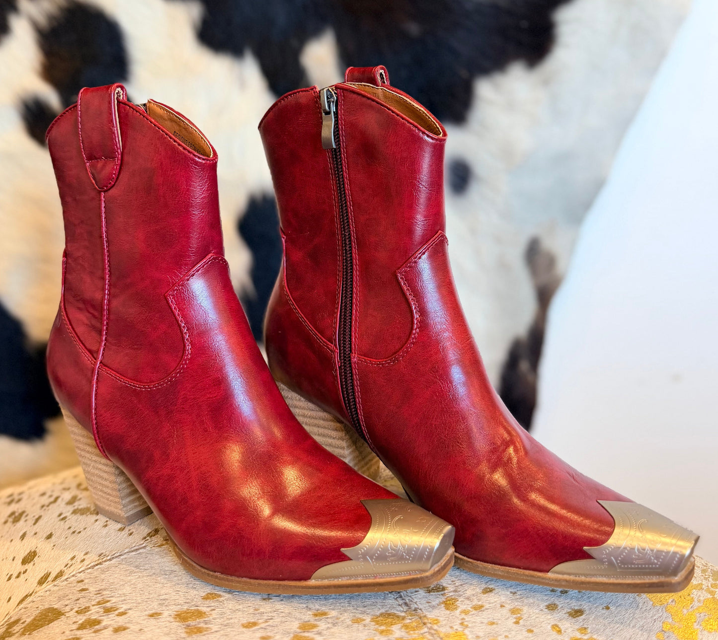 Cherry Metallic Tip Boot