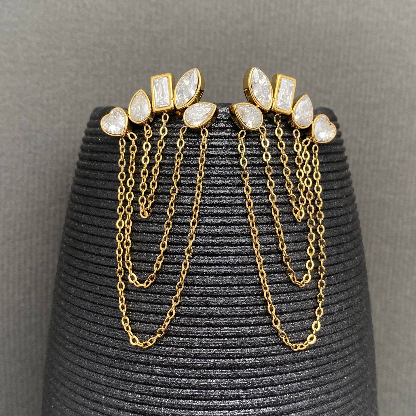THE IT GIRL Earrings (18k gold)